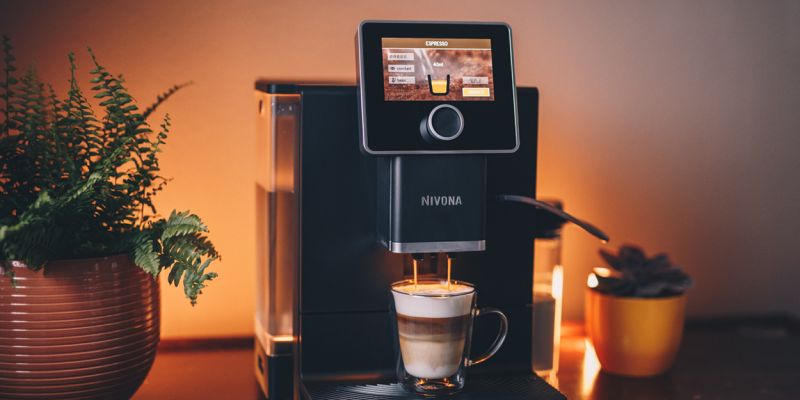 NIVONA CafeRomantica 960 Kaffee-/ Espressovollautomat mit Touchscreen